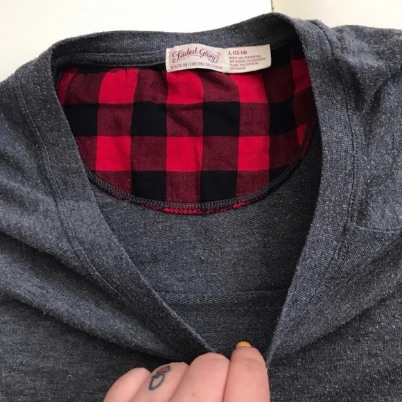 Faded Glory Women’s Gray Long Sleeve Top Tee with Plaid Hem Layered Look Size L - Picture 7 of 8